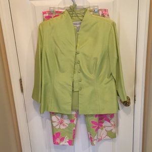 Jessica Howard 2 piece Silk Pantsuit